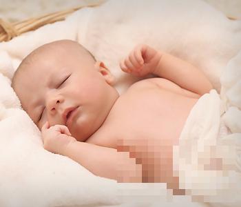 >【三个月宝宝发育指标】三个月宝宝发育情况_三个月宝宝发育特点