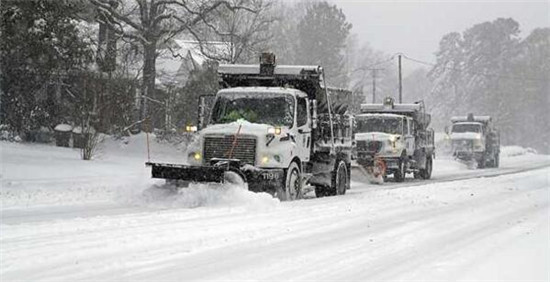 美国东南部遭暴雪 造成大约38万人受断电影响
