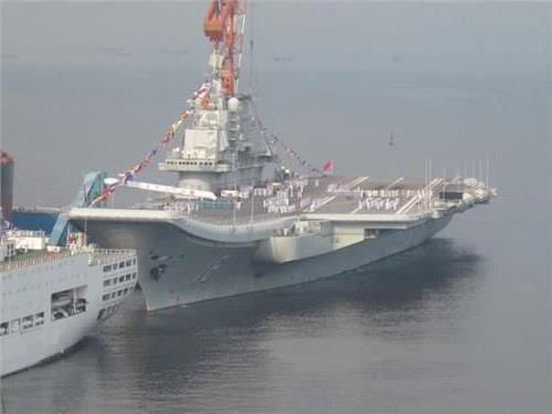 中国第二艘航母真实图:解放军建四大航母基地