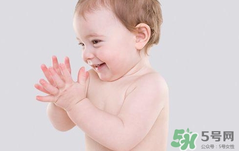 新生儿手指长倒刺是怎么回事?是什么原因?