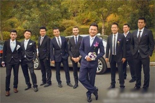央视主持人尼格买提新疆大婚 新娘为圈外人