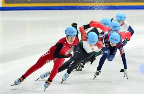韩天宇1500米夺冠创纪录 范可新500米四度摘金