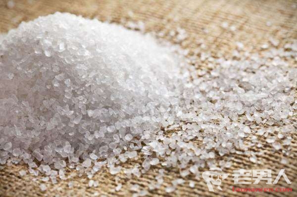 >国内成人食盐量超标75% 吃盐过多有哪些危害