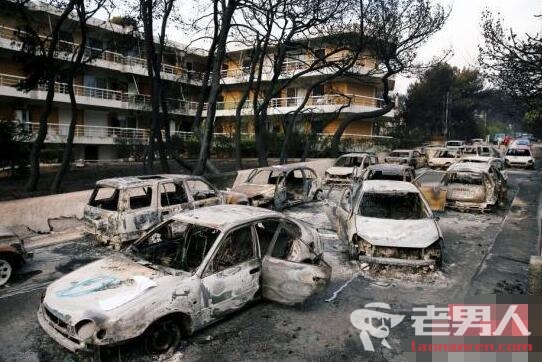 希腊森林大火死亡人数持续攀升 被烧得一片狼藉