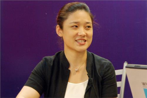 刘伟乒乓球解说 (乒乓球)人物:从世界冠军到北大博士——乒乓名将刘伟的华丽“转身”