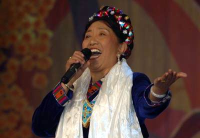 >才旦卓玛德德玛 幸福的歌声传四方——专访藏族歌唱家才旦卓玛