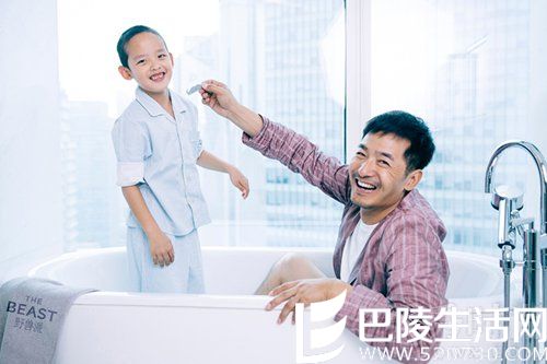 “爱子狂魔”郭晓东 上节目做采访频繁提及儿子