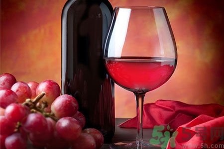 葡萄酒是碱性的吗？葡萄酒是酸性还是碱性？