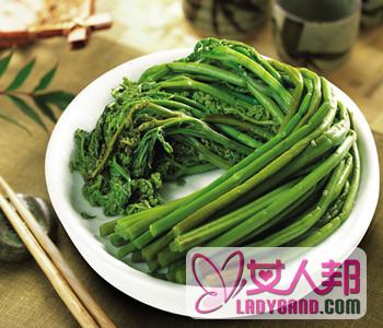 【香肠炒蕨菜】香肠炒蕨菜的做法_香肠炒蕨菜的营养价值
