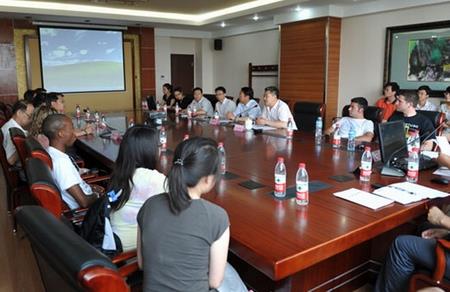 中国社科院刘晓红 美国密苏里圣路易斯大学代表团访问中国社科院