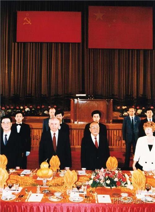 1989年戈尔巴乔夫访华时为何没铺红地毯?(图)