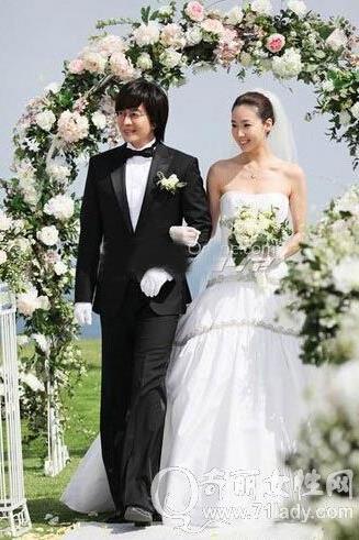 裴勇俊将结婚交往时间并不长 与前女友崔智友分手原因被扒