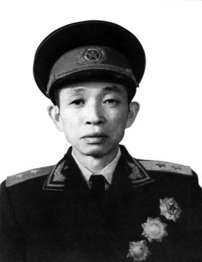王必成儿子 “冷面将军”王必成:1979年曾送子女和怀孕儿媳上前线
