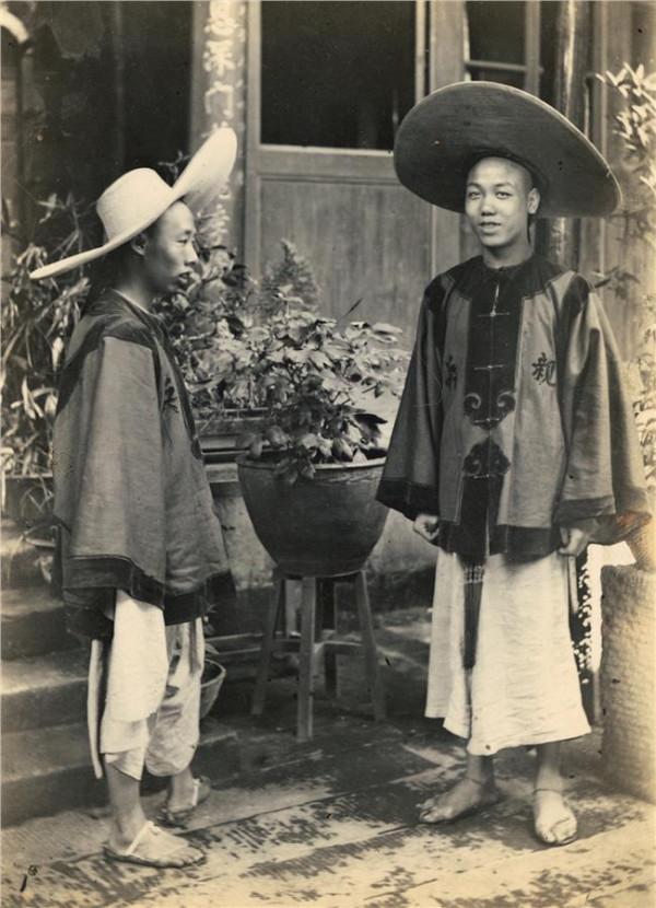 陈曼摄影作品集 英国摄影师作品还原140多年前“晚清中国”