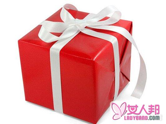 送已婚女士生日礼物送什么好呢 感情专家教你怎样正确送礼