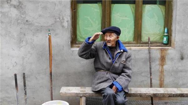 >105岁老红军王定国:健在最年长女红军 习大大曾