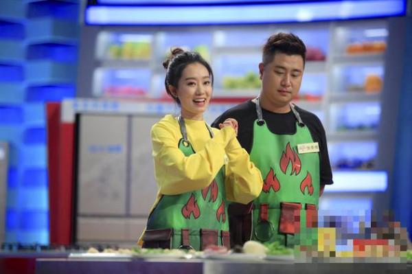 《鲜厨当道》即将进入决赛 SNH48冯薪朵携李艺彤重返鲜厨房