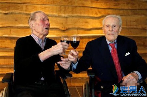 >比利时世界最长寿双胞胎将迎来两人103岁生日