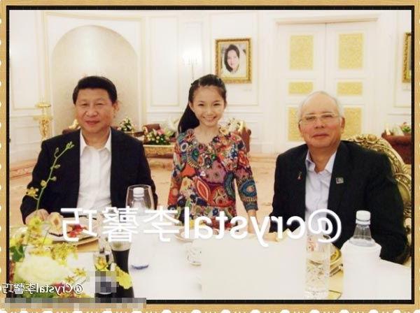 >李馨巧近照 10岁影后李馨巧父母照片 中国新声代李馨巧家庭背景微博资料