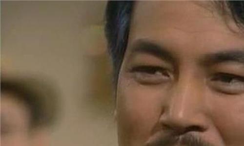 洪七公的扮演者 刘恺威的父亲 是《射雕英雄传》中饰演的“洪七公”