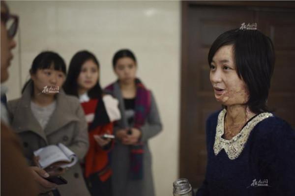 忻州市长郑连生及妻子 全国人大代表、忻州市市长郑连生:“我有四点建议”
