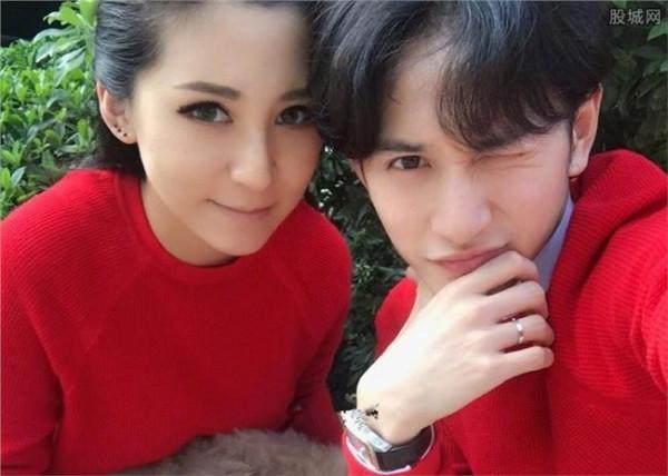 董嘉耀老婆 董嘉耀曝光老婆私照 称受妻子影响开始爱马