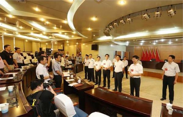 倪玉平到枞阳 倪玉平市长表扬G347四标人员参与枞阳抢险