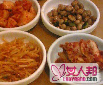 >韩国料理  韩国大酱汤的制作