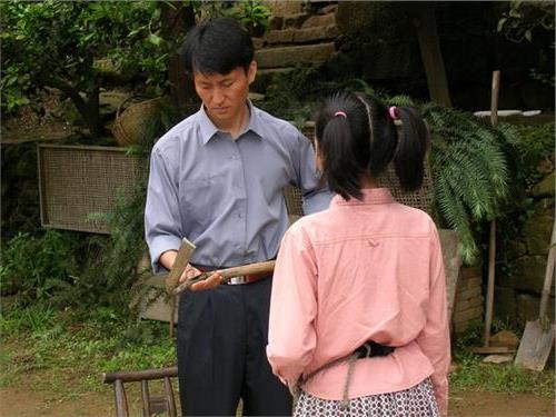 >刘芳毓的老公 《最美丽的事》刘芳毓演教师妻子挑战年龄跨度