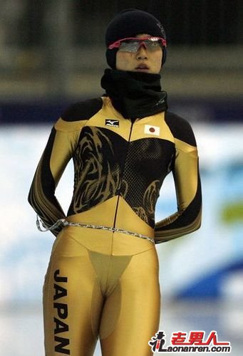 日本90后速滑美女穿“透视装”雷翻全场【图】