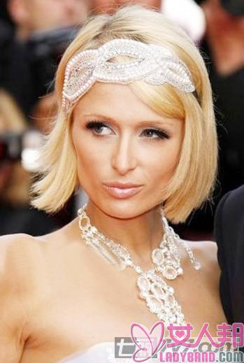 >2011流行发箍发饰的戴法 欧美女星教你打造绝美气质