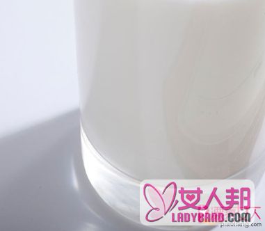 >牛奶洗脸的正确步骤 牛奶洗脸有哪些注意事项