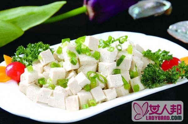 >家常小葱拌豆腐的材料和做法