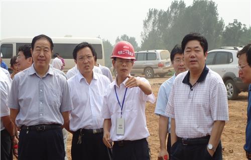 陈光杰内邓高速 南阳市常务副市长陈光杰等检查公司内邓高速公路项目