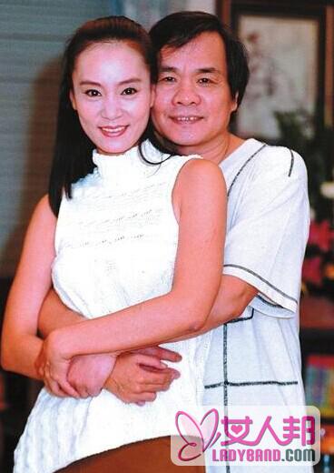 >55岁刘雪华决定觅新欢 3年前丈夫坠楼身亡