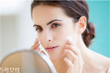 护肤品过敏怎么办 敏感肌选择护肤品指南