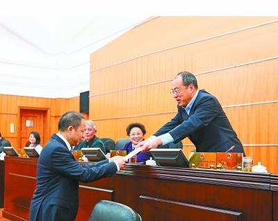 李宪生代理武汉市长 阮成发被任命为武汉市代理市长