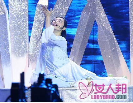 《花漾梦工厂2》集齐三奥运冠军 体操公主16后再战高难度