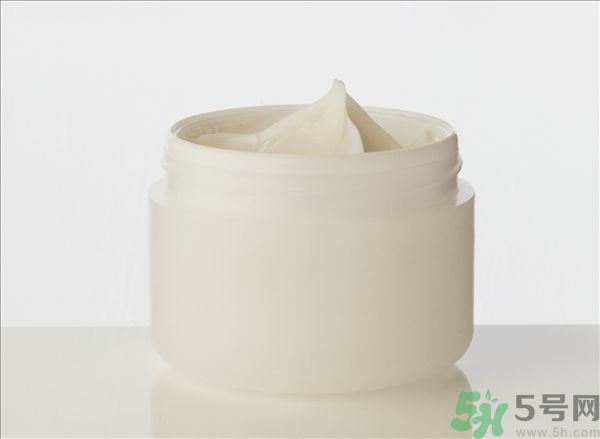 妆前乳和隔离霜的使用顺序排列 妆前乳的作用