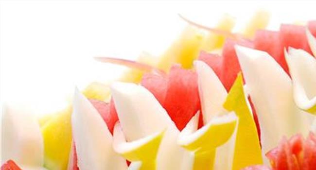 【10种创意水果拼盘图片】魅力女神节亲子DIY创意水果拼盘