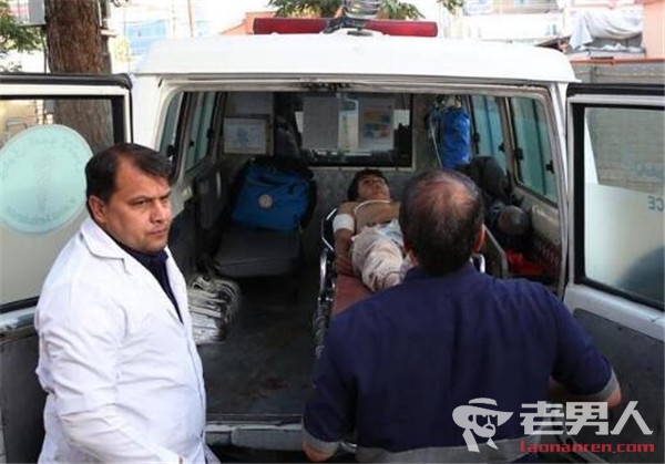 喀布尔发生自杀式爆炸 袭击已致48死67伤