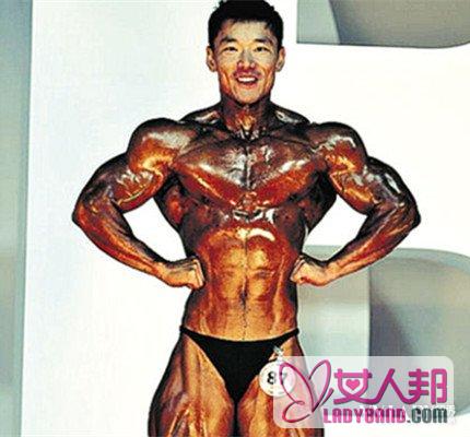 张迪肌肉照片曝光 曾获得韩国健美锦标赛金牌