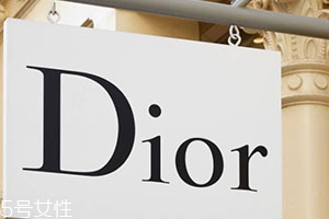 >dior迪奥和香奈儿化妆品哪个好？档次更高