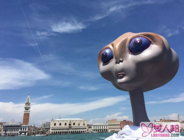上游专访|重庆艺术家傅榆翔创作的“外星人”火遍威尼斯