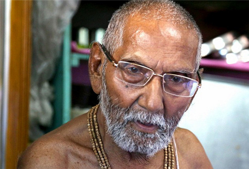 >印度120岁神僧揭长寿秘诀：保持童子之身