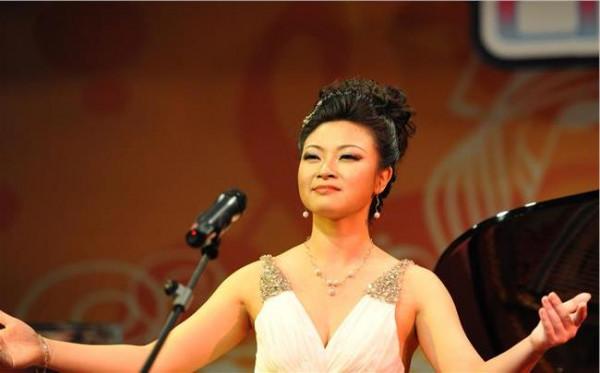 女高音歌唱家宋丽华个人演唱会北京开唱盛况空前