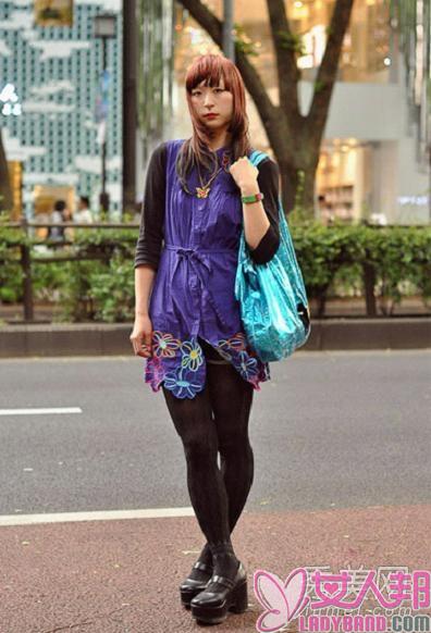 >街拍异国时尚 日本东京美女穿衣风格