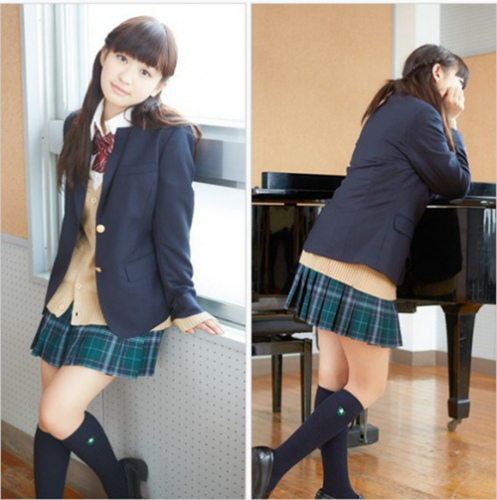 【初中女人短裙大腿引诱图像】日本女人校服:裙长有规矩 纯洁也引诱 女人裙子