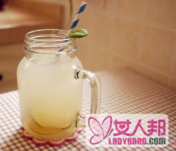 【薏米柠檬水的功效】薏米柠檬水的做法_薏米柠檬水的注意事项