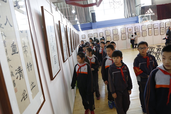 少儿书法大赛邹浩 西藏开展首届少儿藏文书法展 促进藏文书法普及